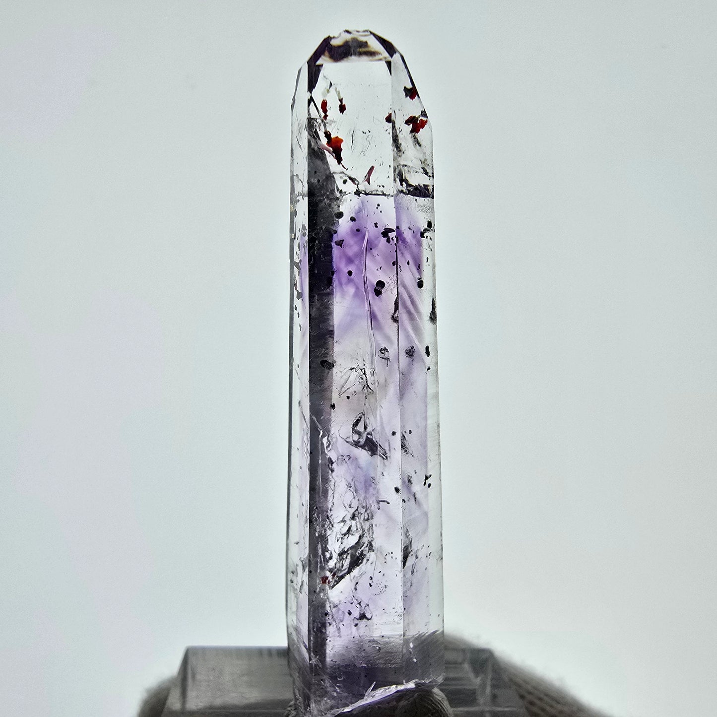 Mine d'améthyste Harlequin Phantom Point Streep, Goboboseb, Namibie, 50 x 11 x 10 mm