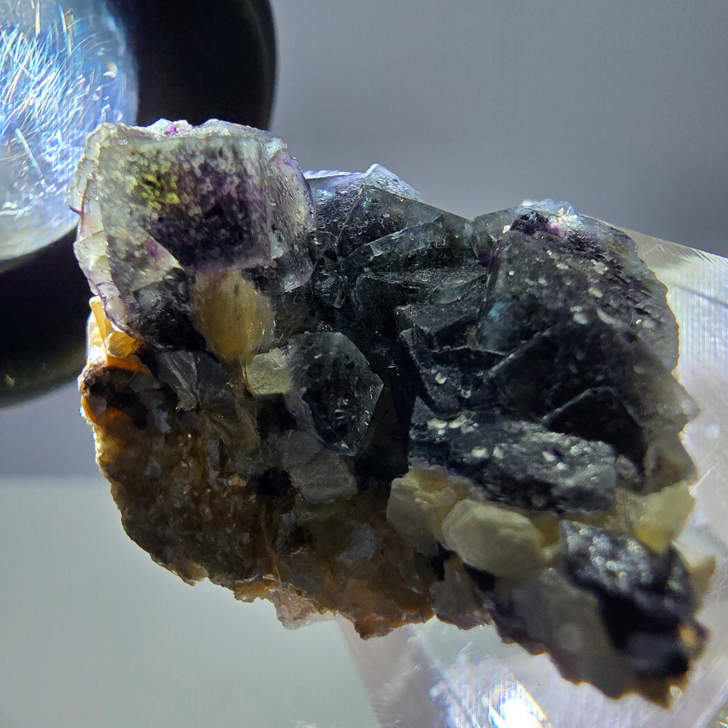 Cubes de fluorite fantôme colorés, spécimen de muscovite, Erongo, Namibie, 31 x 25 x 23 mm