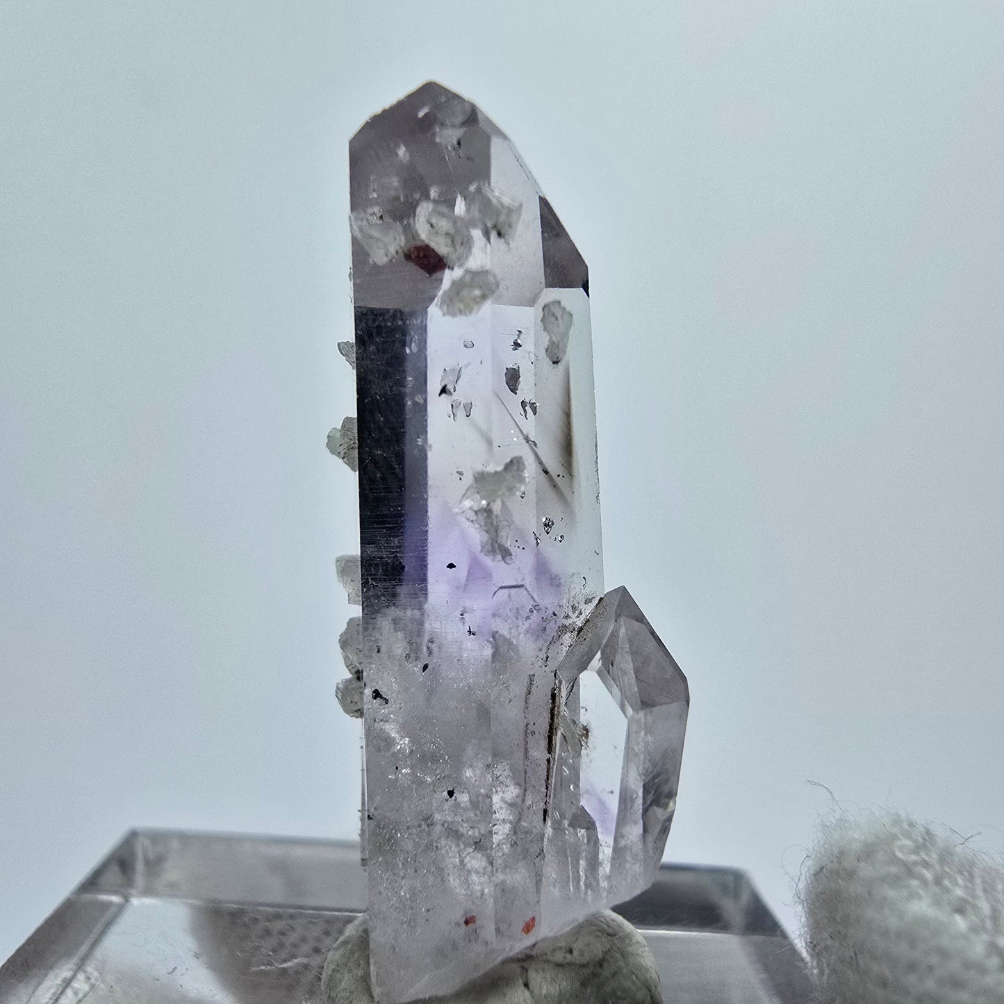 Harlekin Phantom Amethyst mit Prehnit Streep Mine Goboboseb Namibia 30*11*9mm
