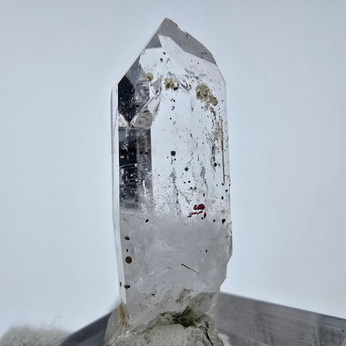 Klarer Phantom Hämatit Quarz Kristall Streep Mine, Goboboseb, Namibia 35*12*12mm