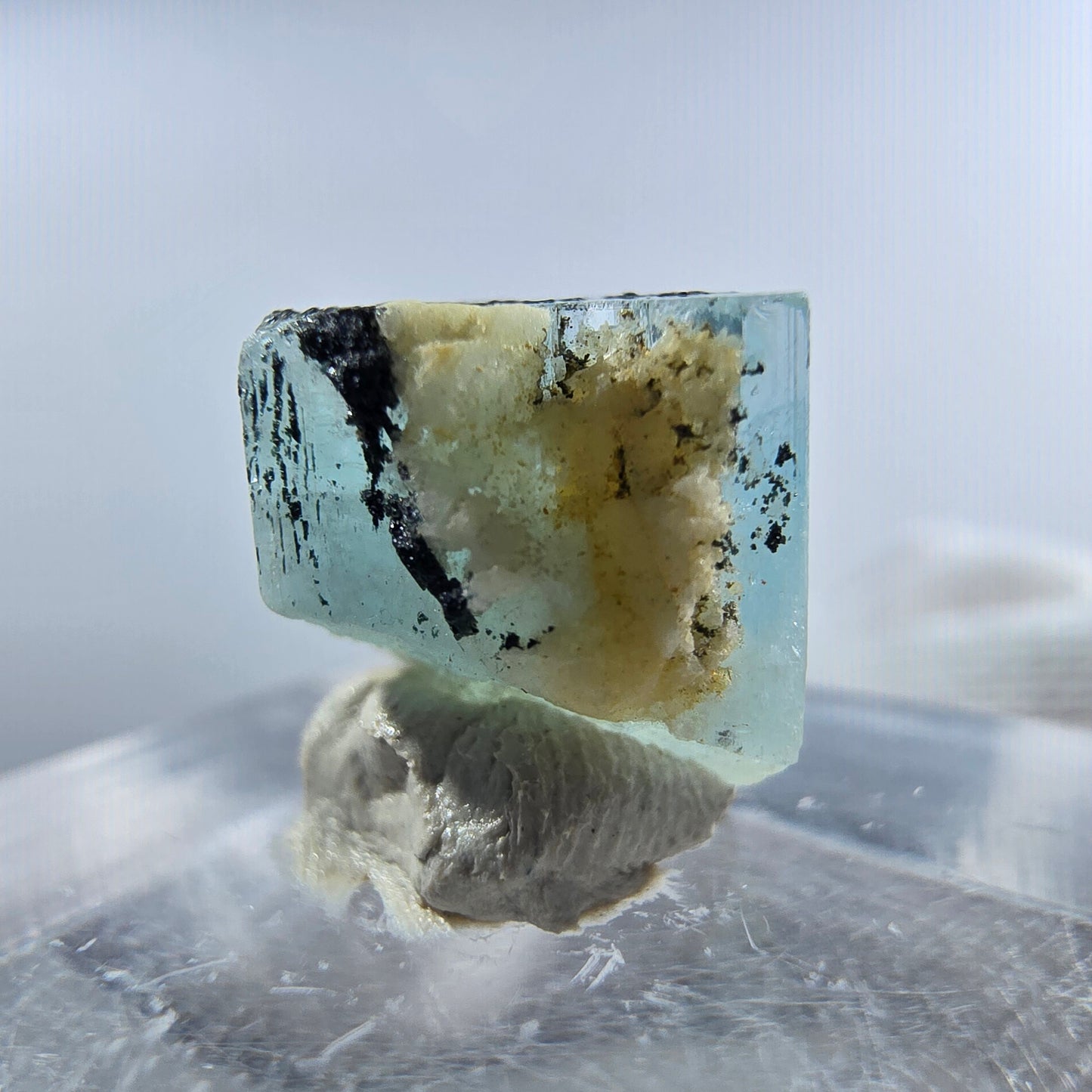Aigue-marine Setlene, opale hyalite, tourmaline Schörl stade Erongo, Namibie 17*10*11mm