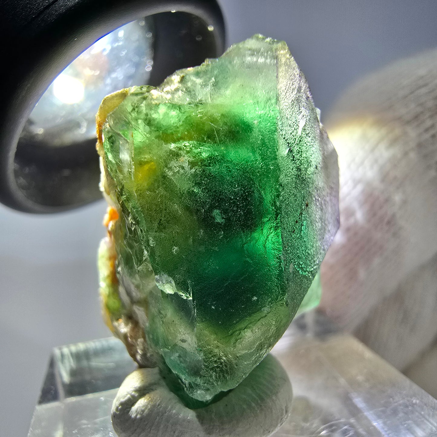 Cube de fluorite fantôme zonal, muscovite, spécimen d'hyalite, Erongo, Namibie, 26 x 18 x 16 mm