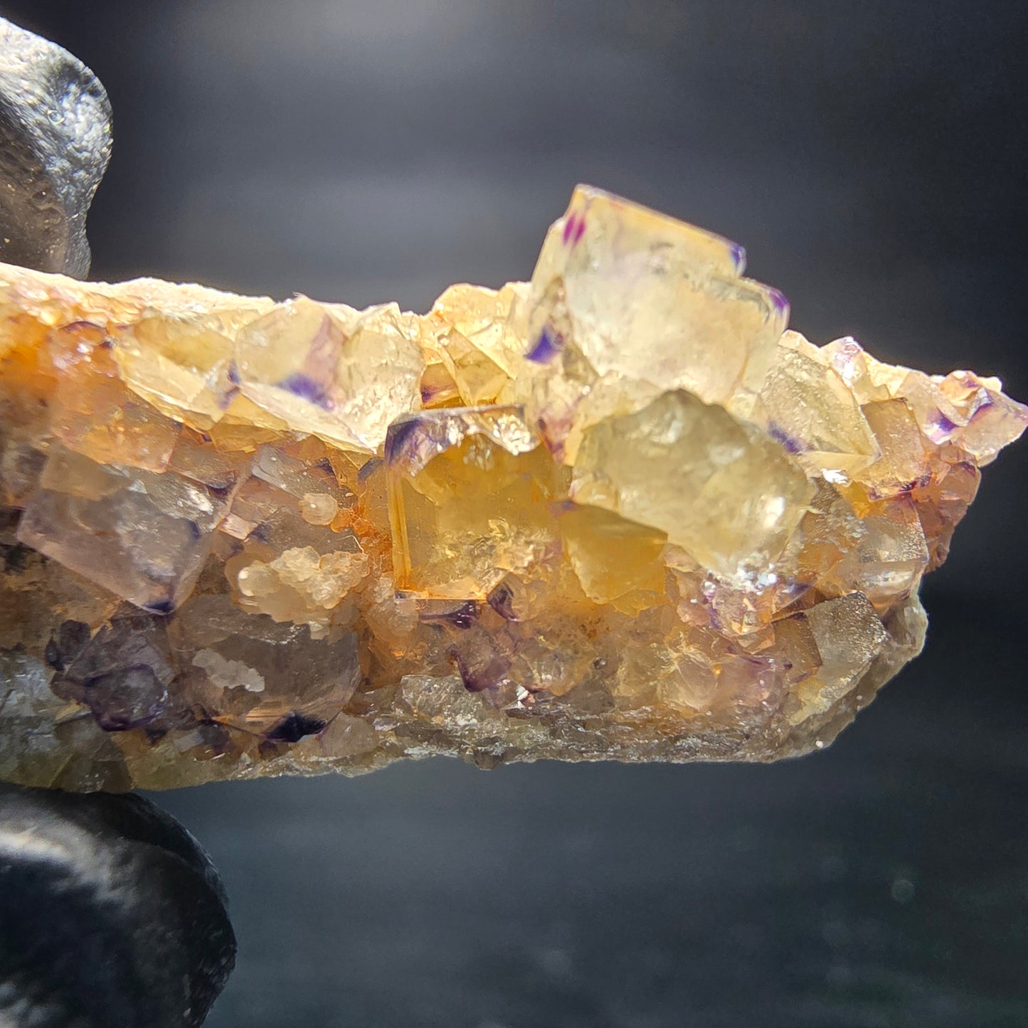 Zonare Fluorite Cube Tier Vert Violet Okorusu, Namibie 42*16*16mm Collection