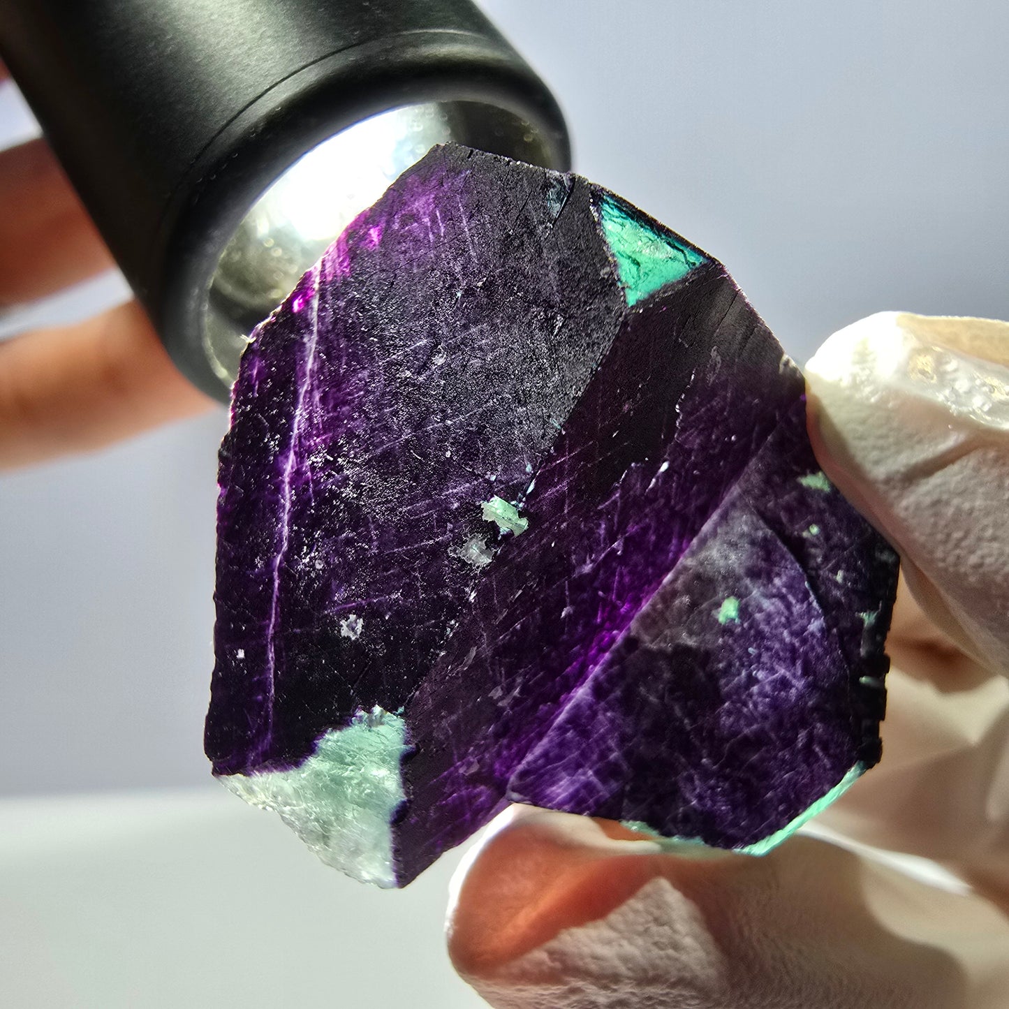 Spécimen de cube de fluorite fantôme vert violet zonal 11:11 Angel Pocket, Namibie 46*36*22mm