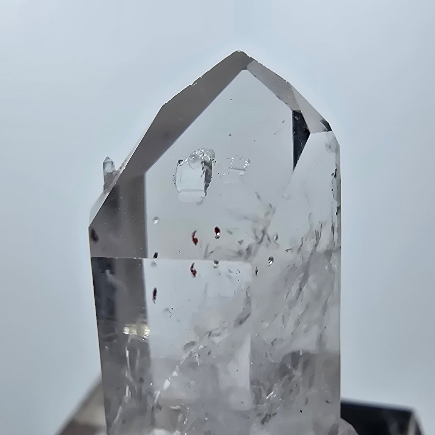 Améthyste fantôme avec hématite, mine Streep, Goboboseb, Namibie, 30 x 15 x 10 mm