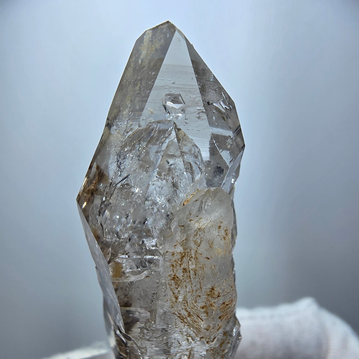 Enhydro Phantom Rauchquarz DT Zepter, 2x Blase Goboboseb, Namibia 50*17*16mm