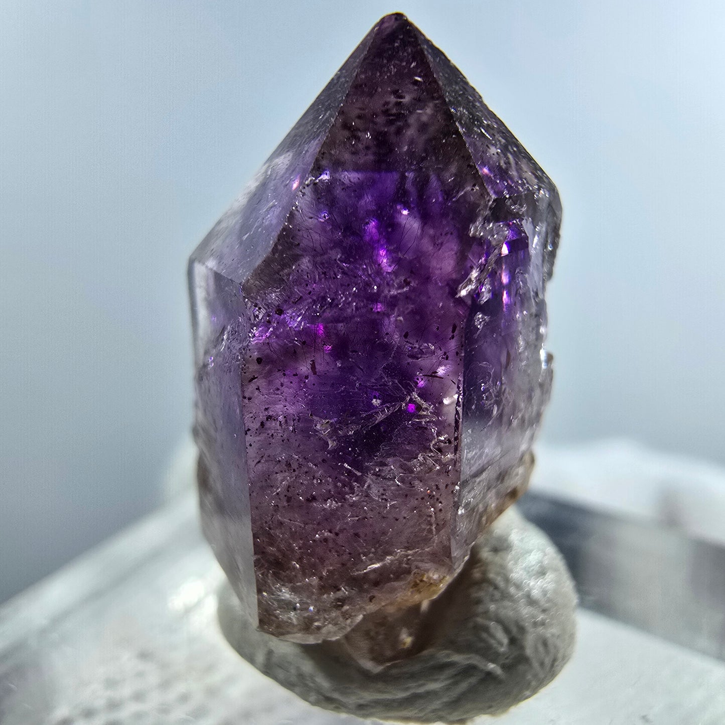 Seltene Phantom Amethyst Zepter Spitze Goboboseb, Namibia 22*14*12mm