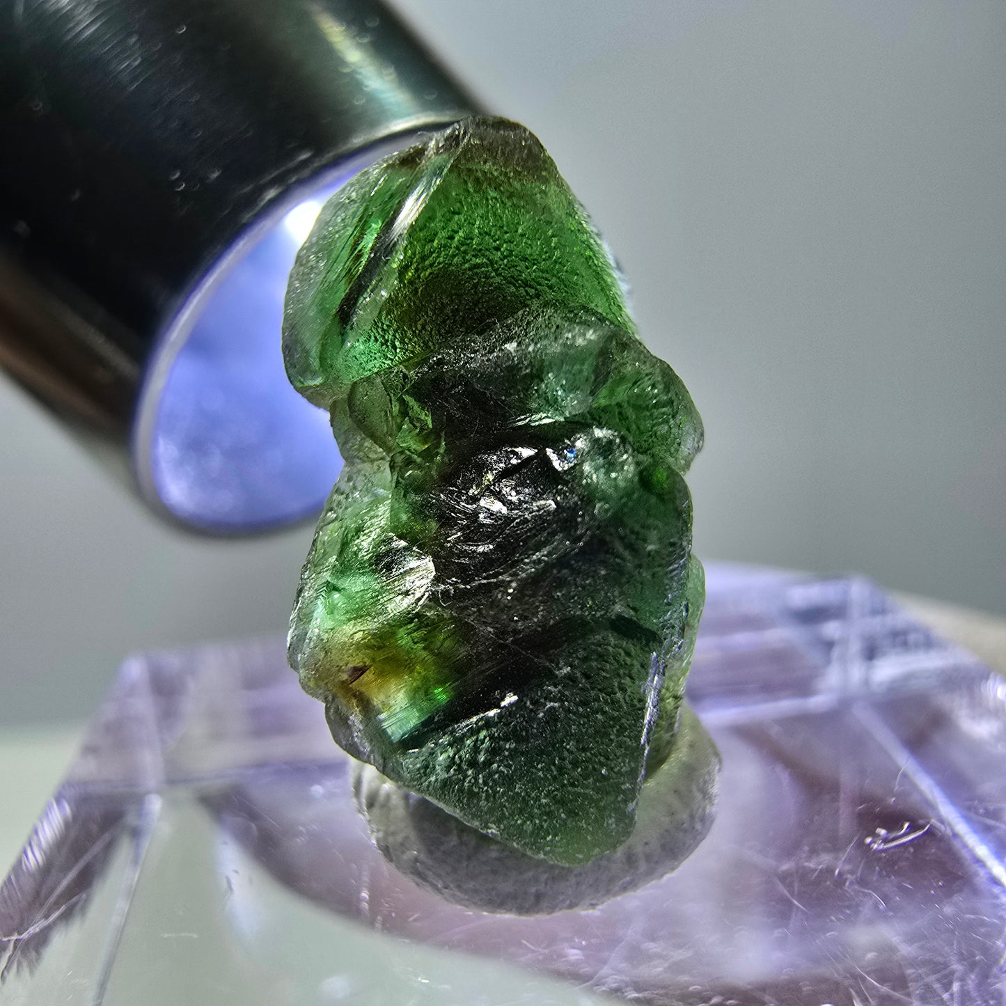 Spécimen hexagonal de cube de fluorite fantôme, Erongo, Namibie, 17 x 10 x 10 mm