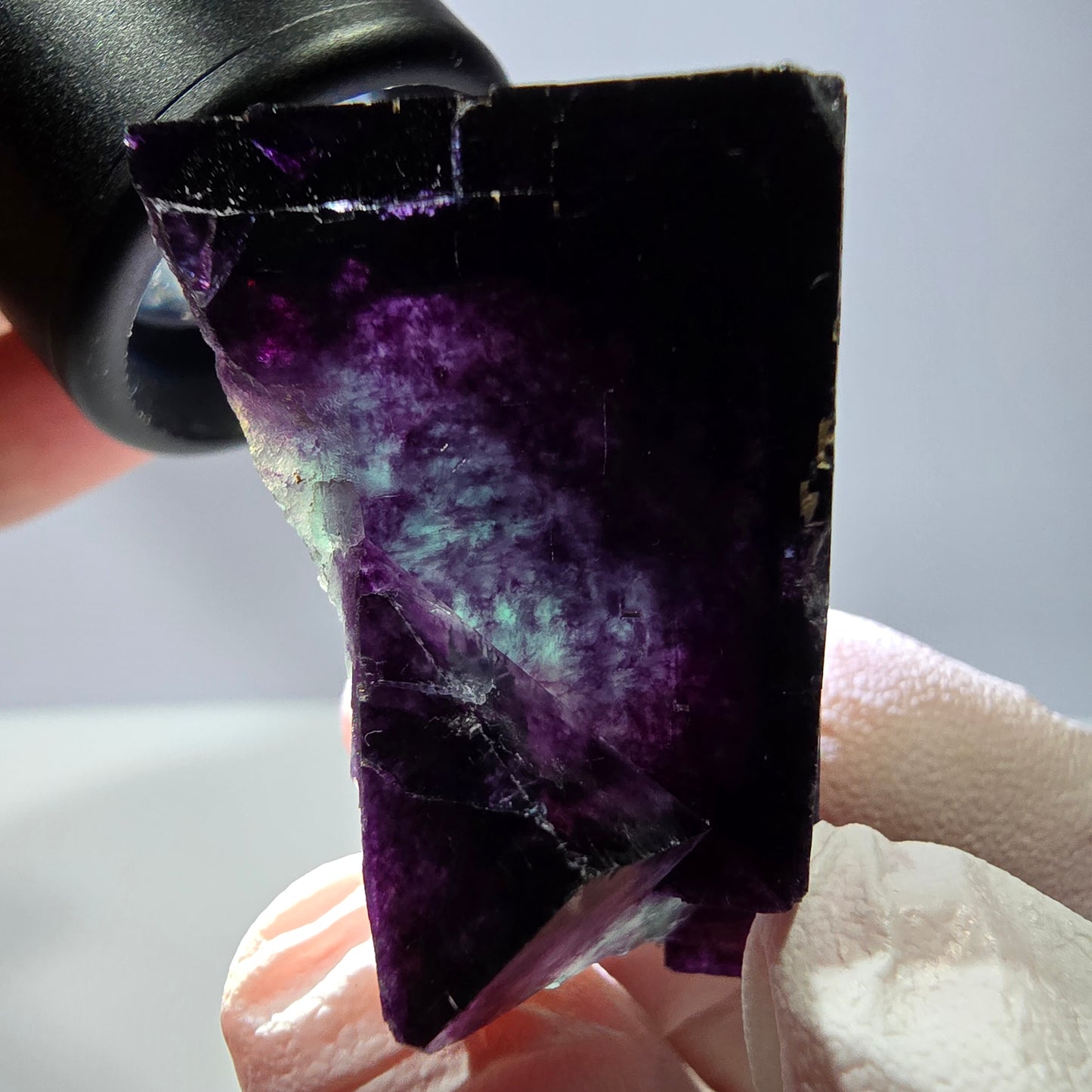 Spécimen de cube de fluorite fantôme, parqueté vert violet Okorusu, Namibie 39*25*29 mm