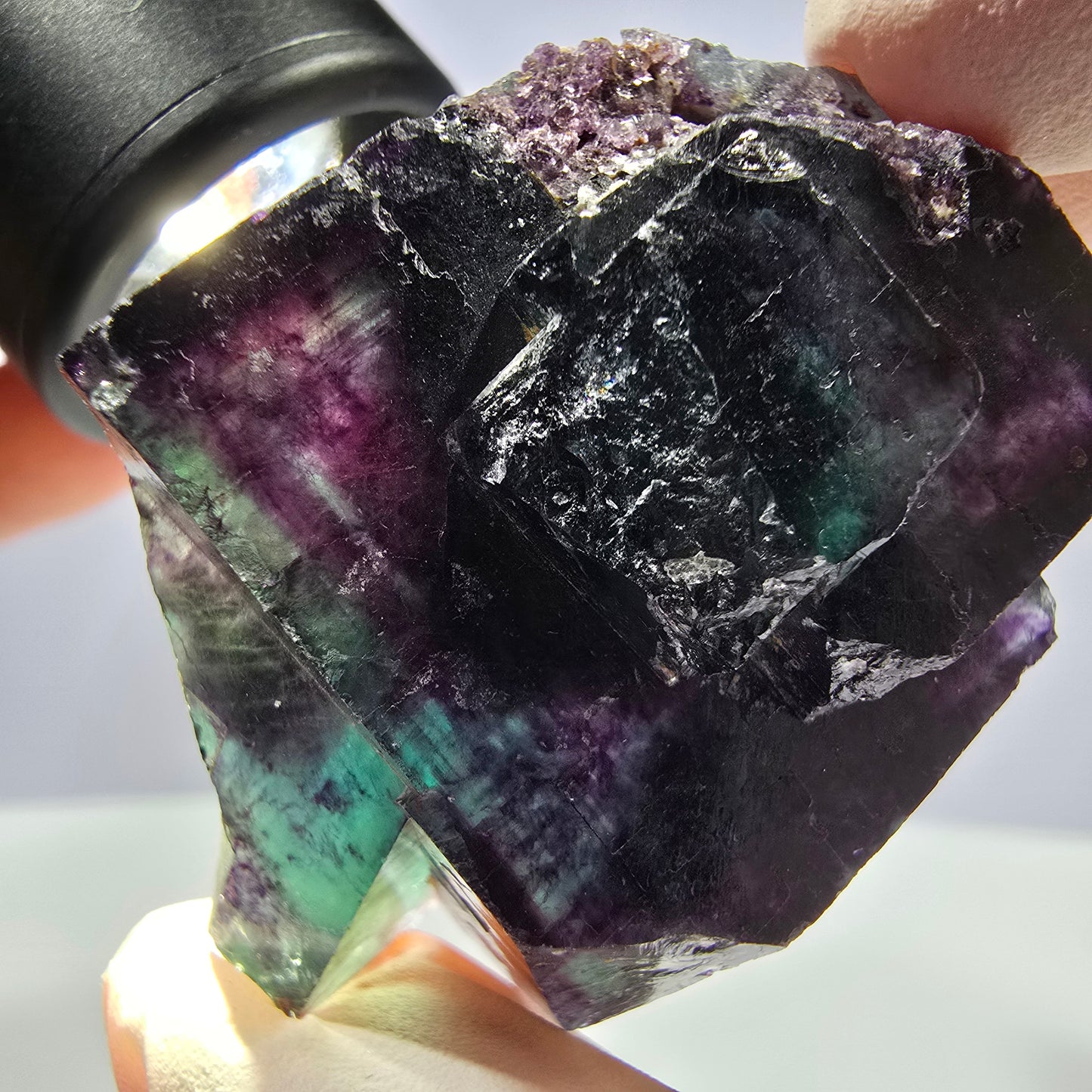 Spécimen de cube de fluorite fantôme parqueté vert violet Okorusu, Namibie 45*34*22mm