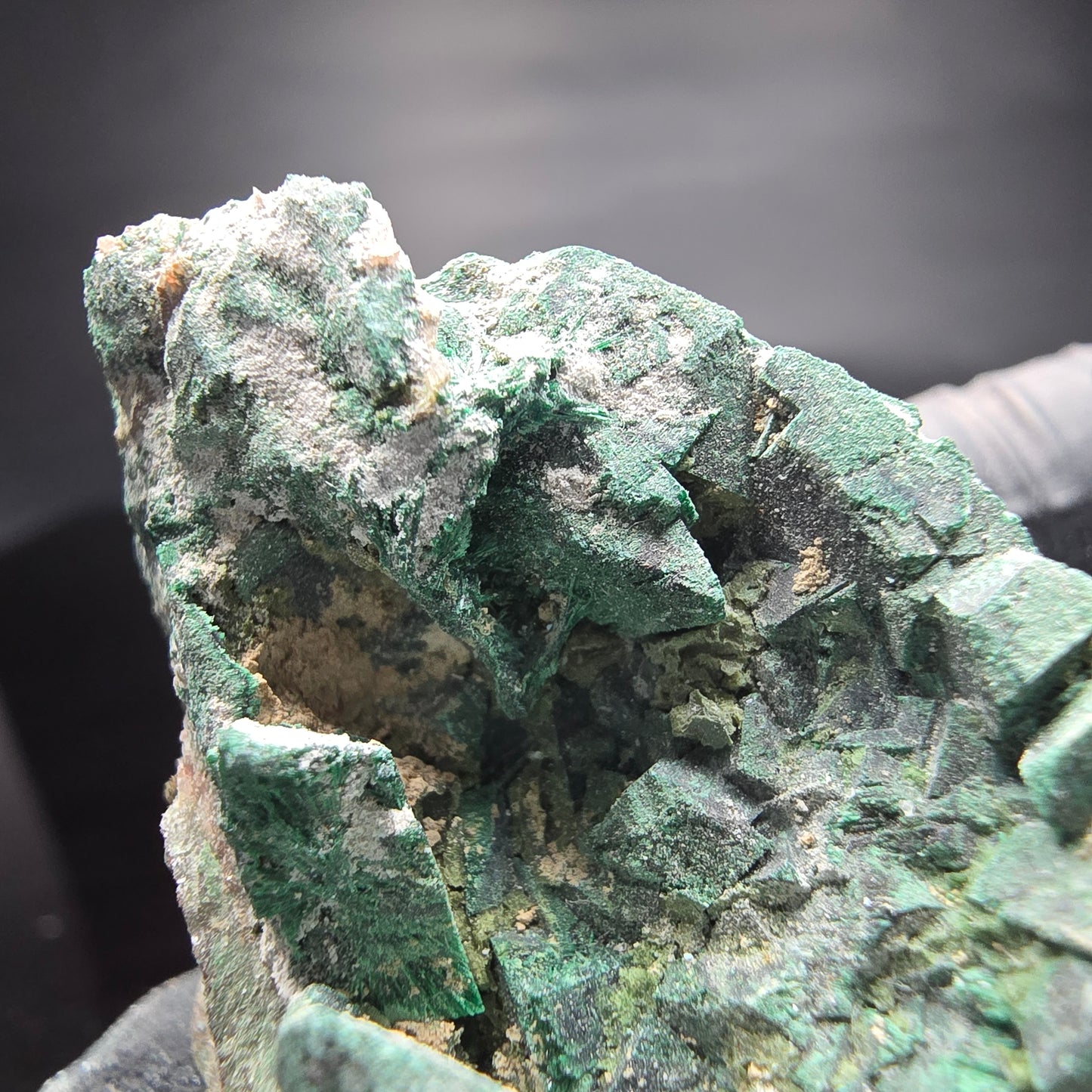 Seltene Malachit, Quarz Stufe Kaokoveld, Namibia 56*38*17mm Mineraliensammlung