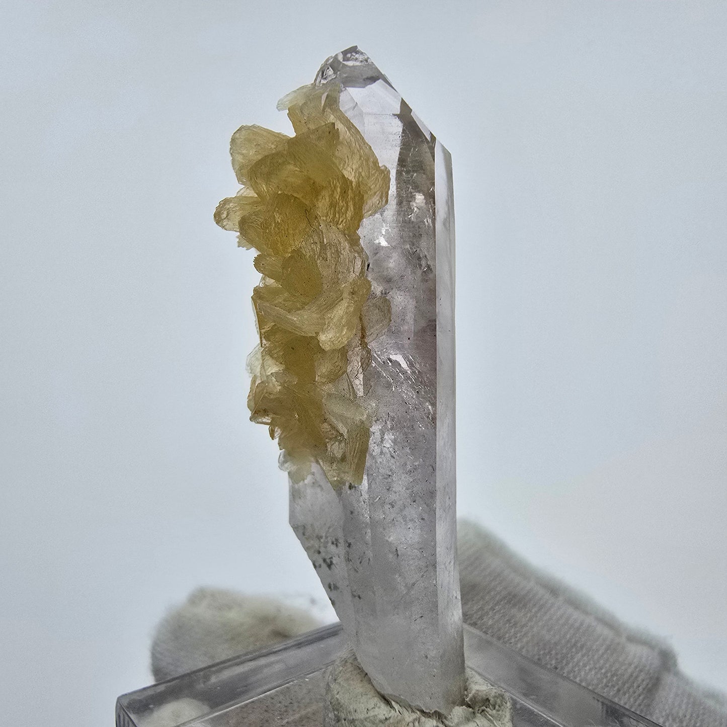 Phantom Amethyst Kristall mit Stilbit Goboboseb, Namibia 48*17*14mm Sammlung