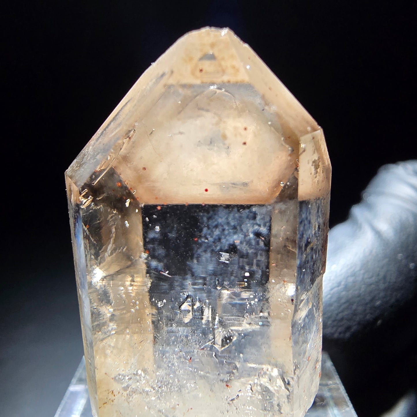 Klare Phantom Rauchquarz Spitze Goboboseb, Namibia 35*19*12mm Mineraliensammlung