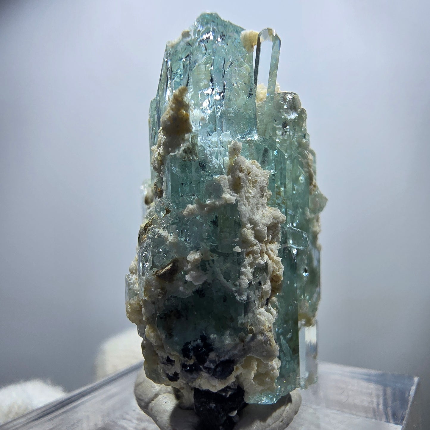 Seltene Aquamarin XX mit Orthoklas, Schörl Turmalin Erongo, Namibia 29*20*17mm