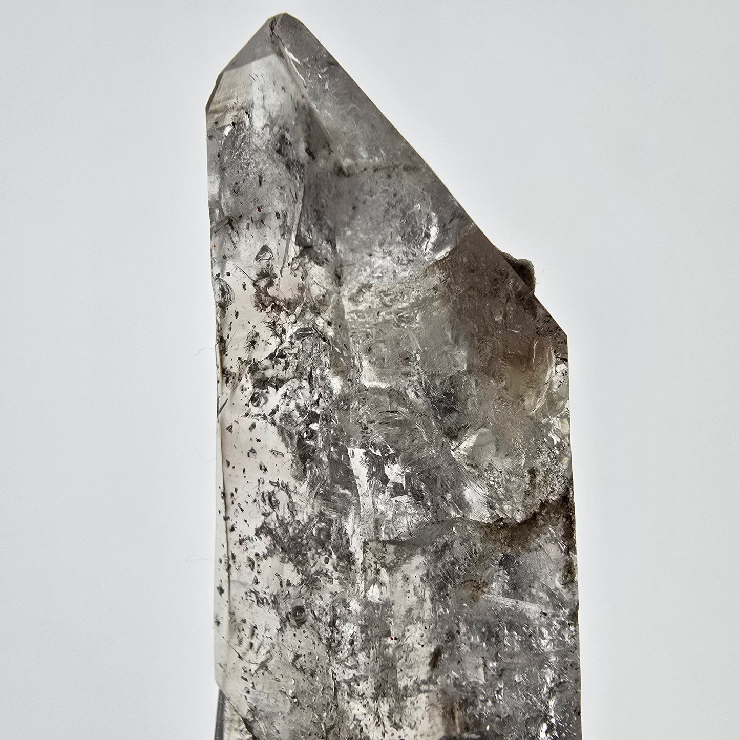 Sceptre DT en quartz fumé squelette Enhydro, poche Valentine en calcite UV, Namibie 98 x 24 x 18 mm