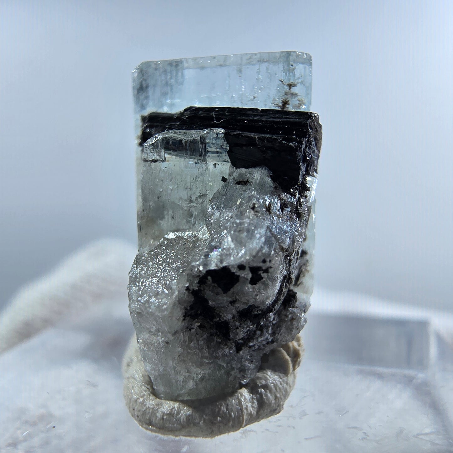 Aigue-marine Setlene, tourmaline Schörl stade Erongo, Namibie 16*10*12mm