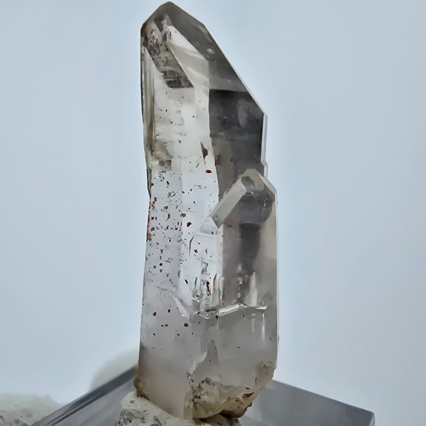 Klarer Phantom Rauchquarz Hämatit Zepter Kristall Goboboseb, Namibia 41*14*8mm