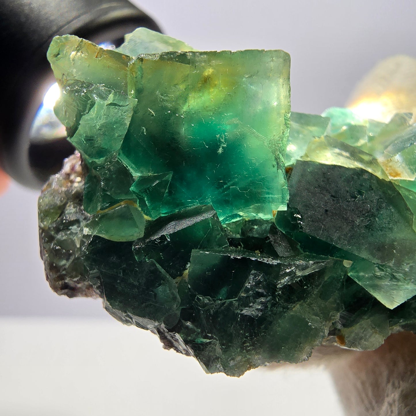 Rare spécimen de cube de fluorite fantôme, parqueté vert Okorusu, Namibie, 56 x 29 x 31 mm