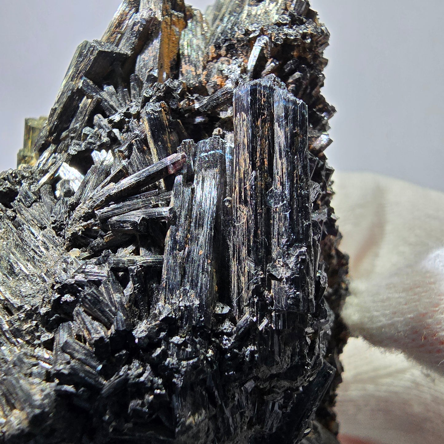 Spécimen rare de tourmaline muscovite Schorl, Erongo, Namibie, 87 x 55 x 35 mm