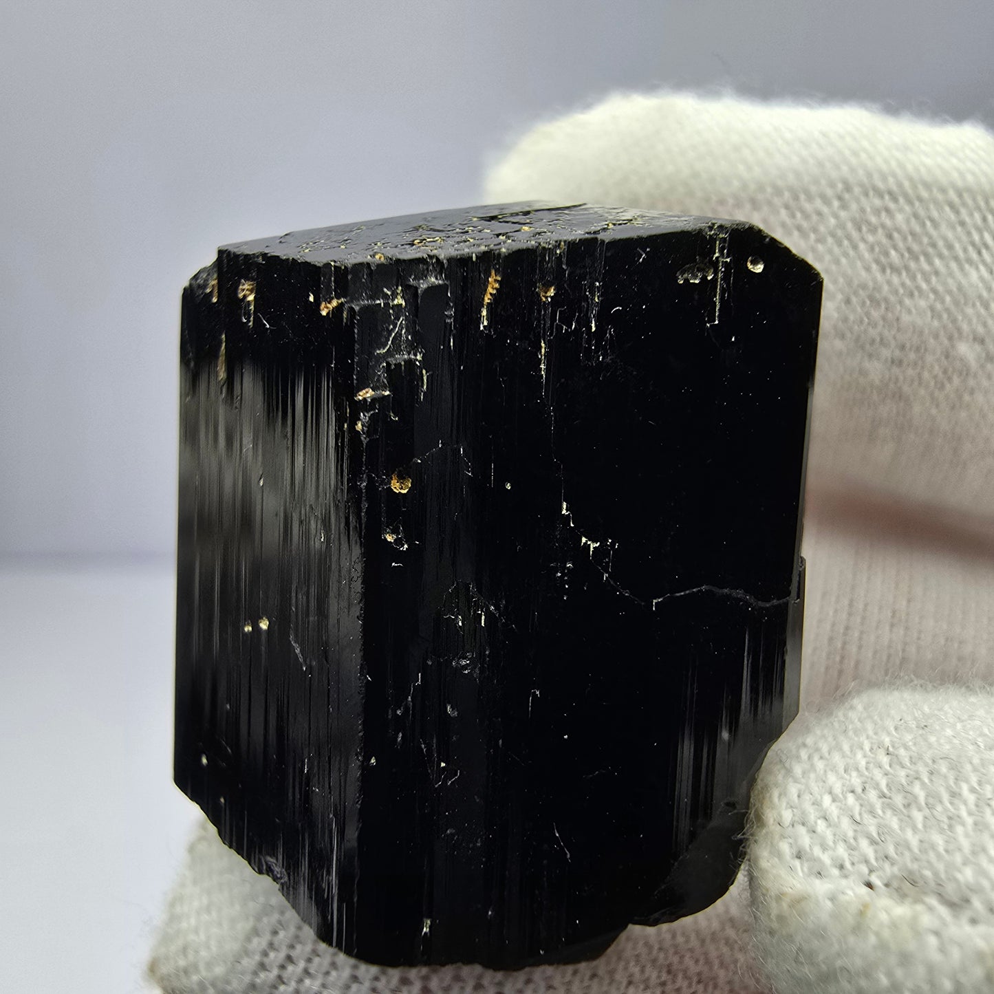 Symmetrischer Schörl Turmalin schwarz glänzend Erongo, Namibia 24*24*18mm