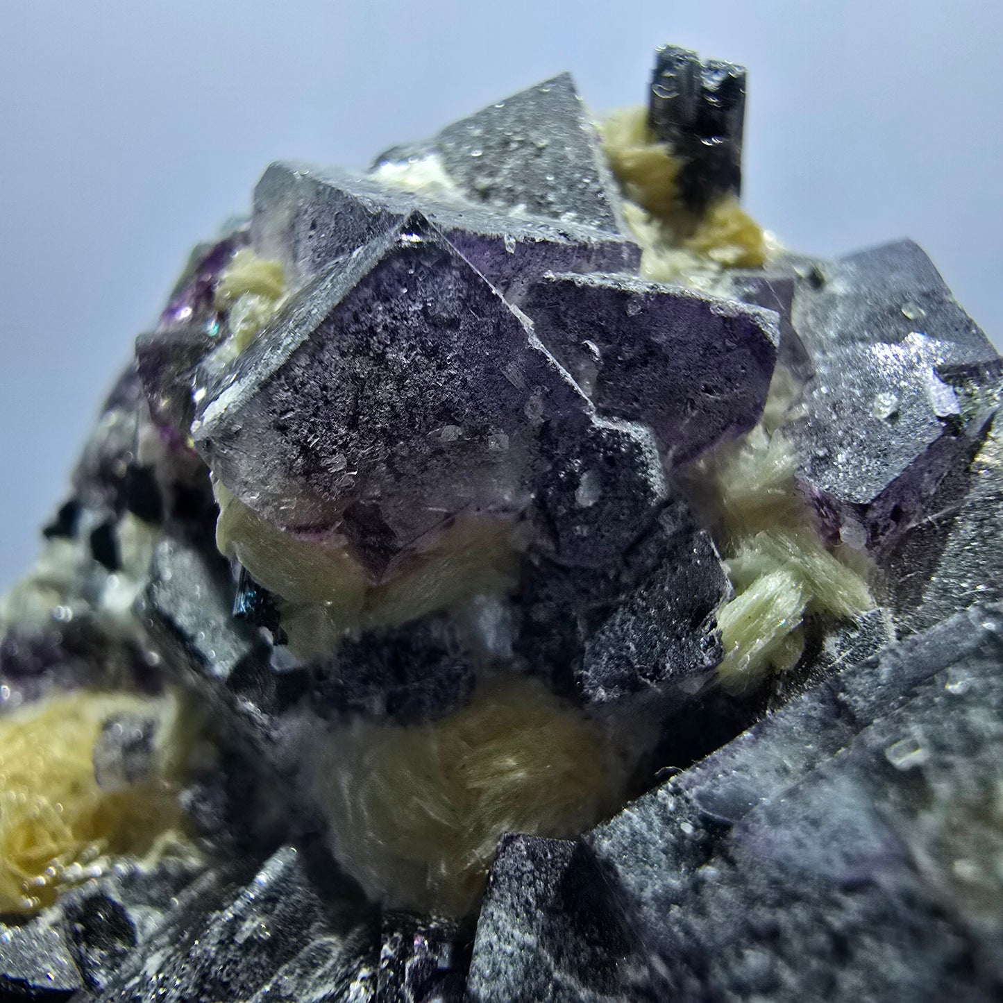Colorful Phantom Fluorite Cubes Schorl Tourmaline Muscovite Erongo, Namibia 60*45*31mm