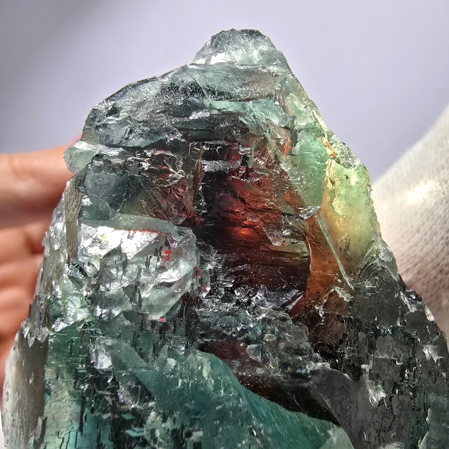 Rare spécimen de cube de fluorite fantôme, parqueté vert Okorusu, Namibie, 78 x 47 x 35 mm