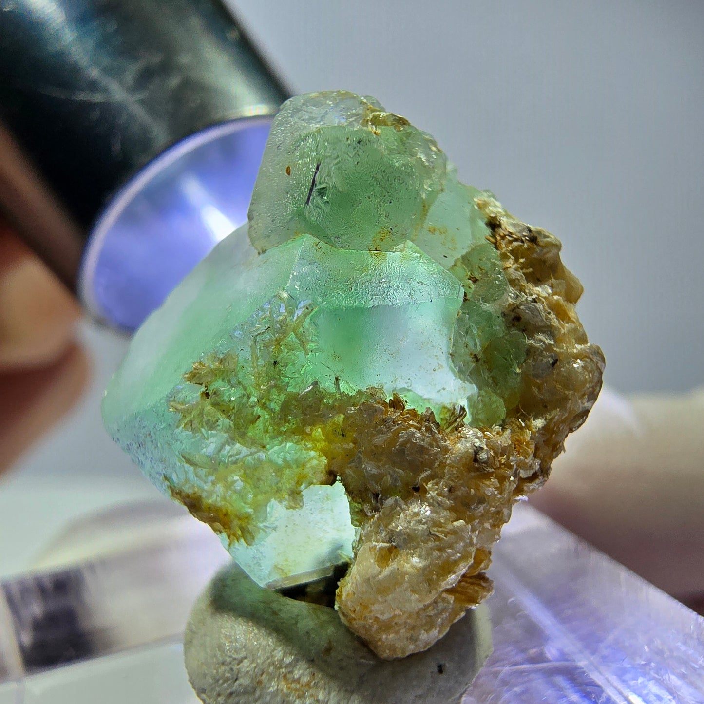 Cube de fluorite fantôme, spécimen de muscovite, Erongo, Namibie, 20 x 16 x 14 mm