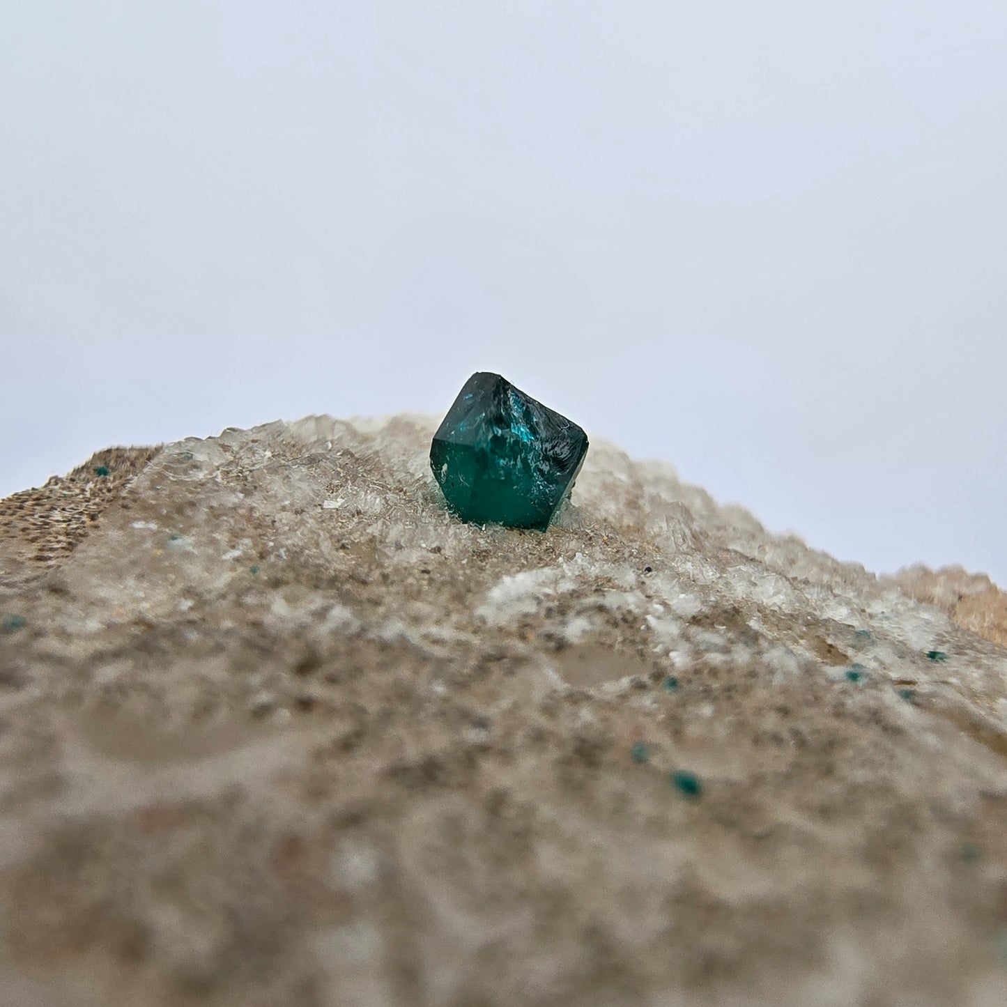 Seltene Dioptas auf Marix Stufe Kaokoveld, Namibia 44*19*16mm Mineraliensammlung