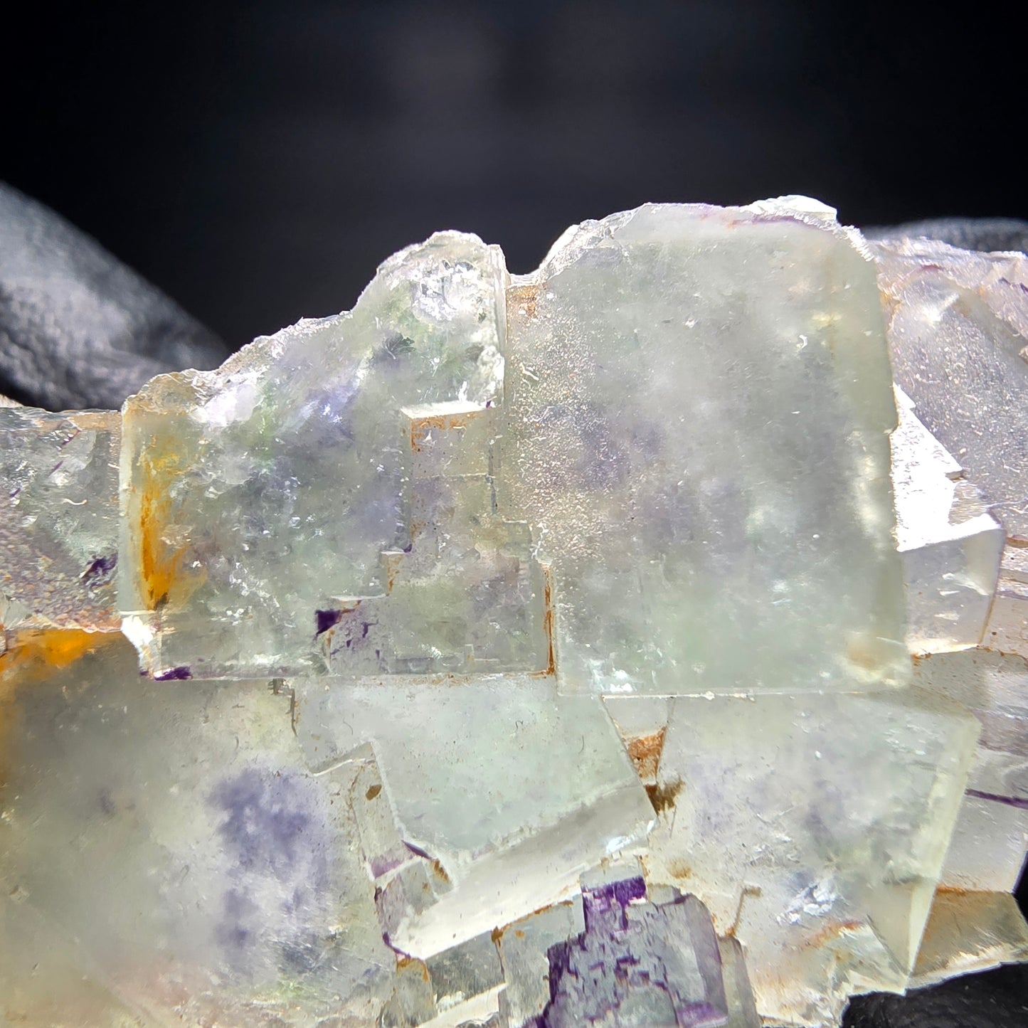 Zonare Phantom Fluorite cube niveau vert violet Okorusu, Namibie 62*27*22mm