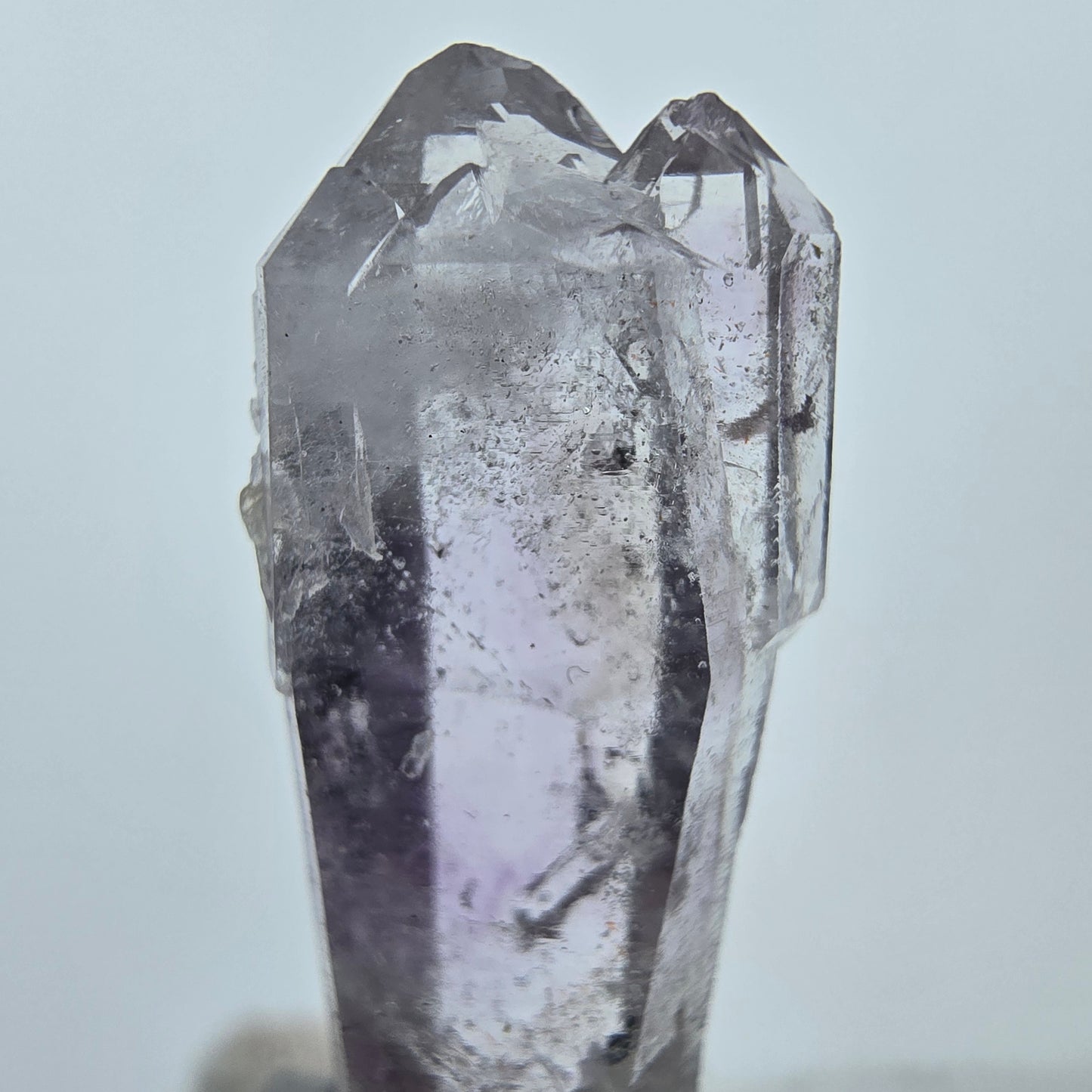 Enhydro Phantom Amethyst DT Zepter 1 Blase Goboboseb, Namibia 38*12*7mm Sammlung