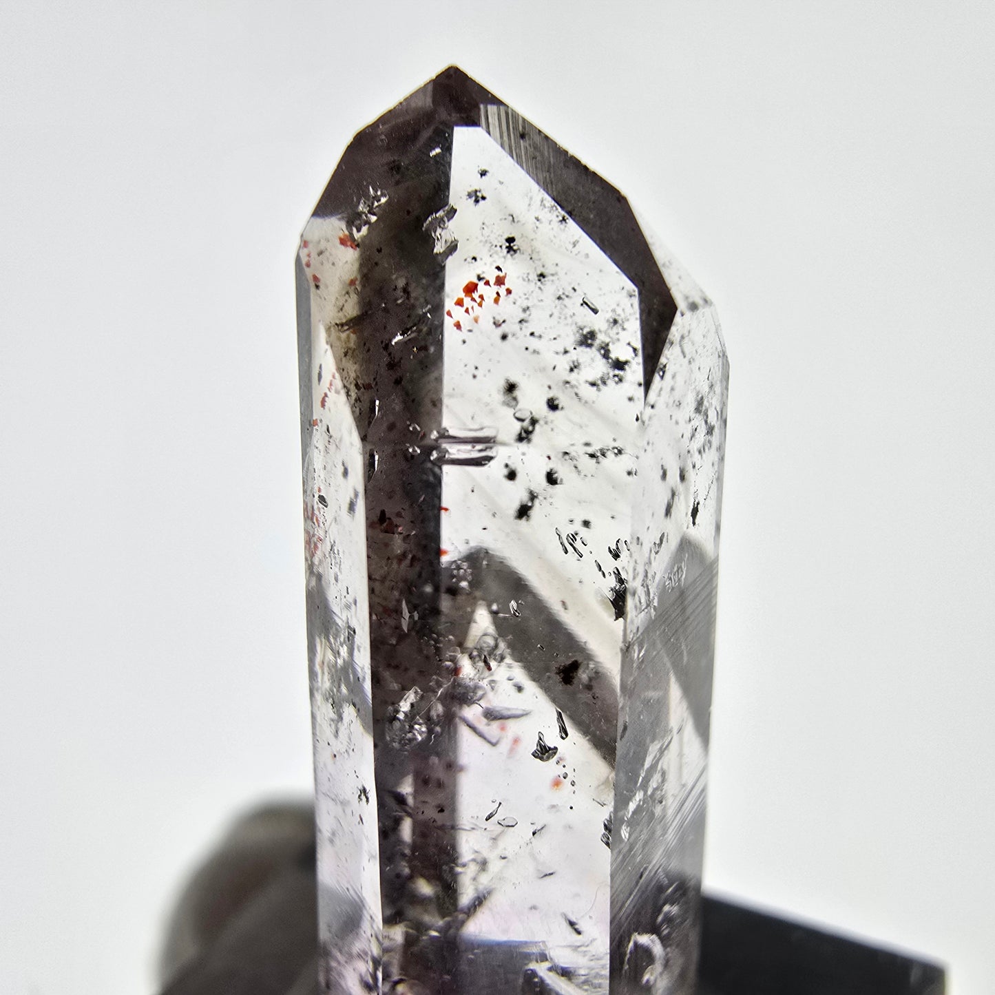 Spécimen d'améthyste fantôme Harlequin, Streep Mine, Goboboseb, Namibie, 35 x 15 x 12 mm
