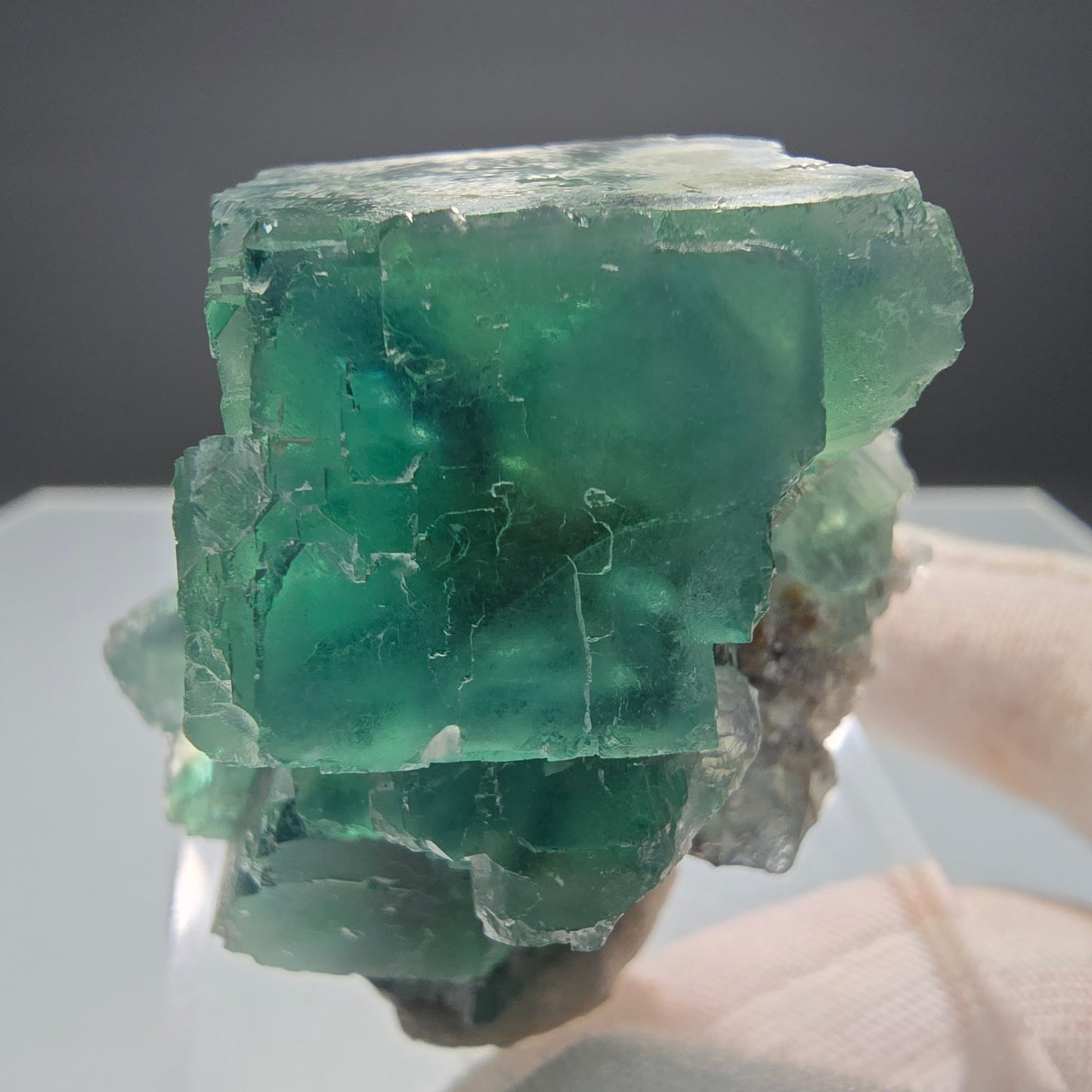 Klare Phantom Fluorit Würfel Stufe grün parkettiert Okorusu, Namibia 46*46*39mm