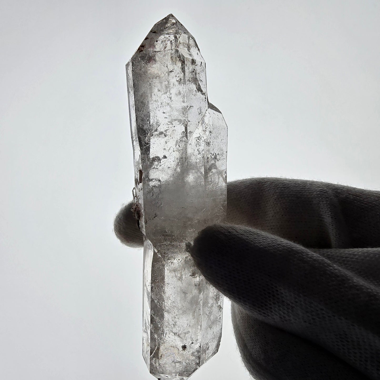Sceptre de poche Enhydro Skeleton Smoky Quartz DT Valentine Goboboseb Namibie 112*26*18mm