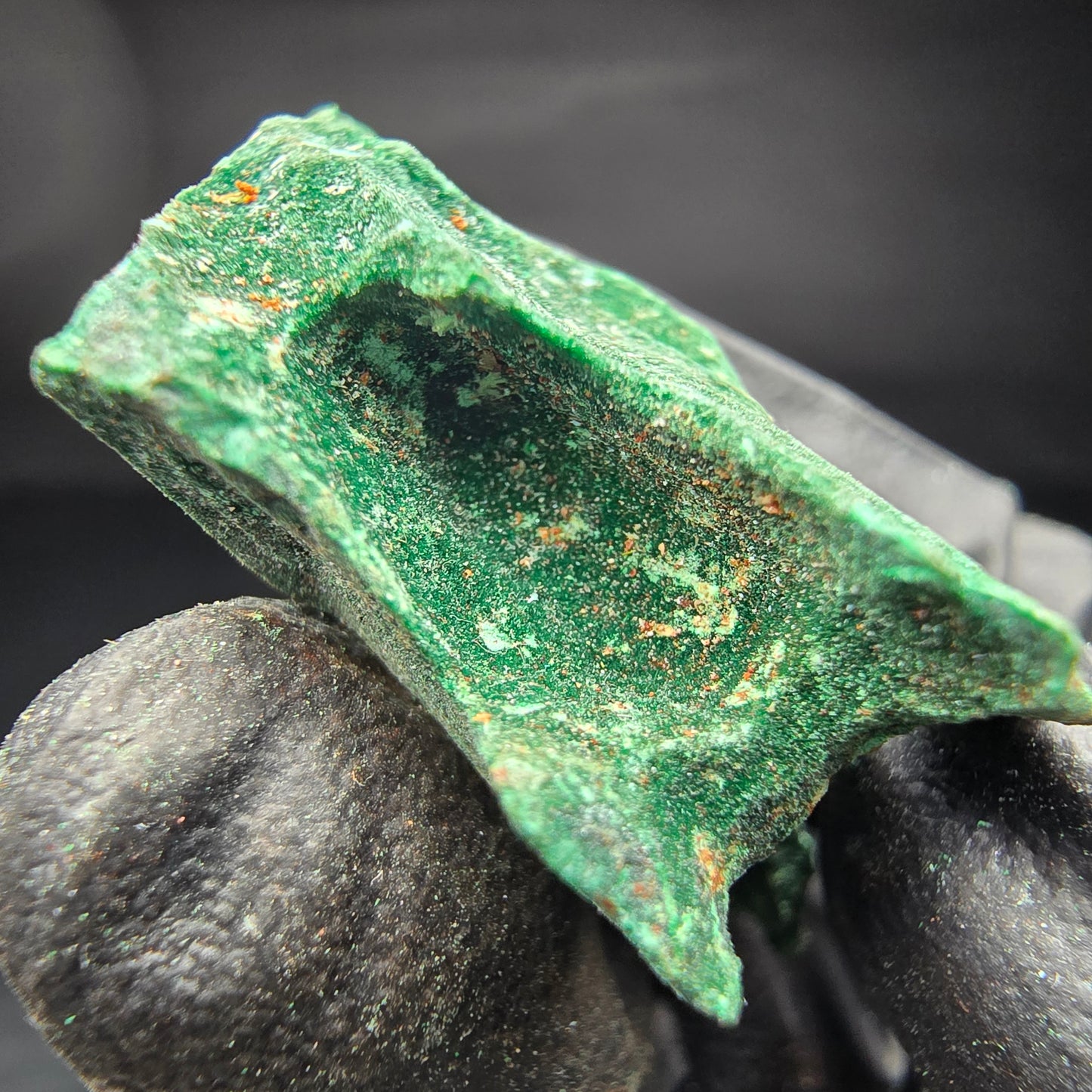 Spécimen rare de malachite, vert Kaokoveld, collection minérale 35*26*19mm namibie