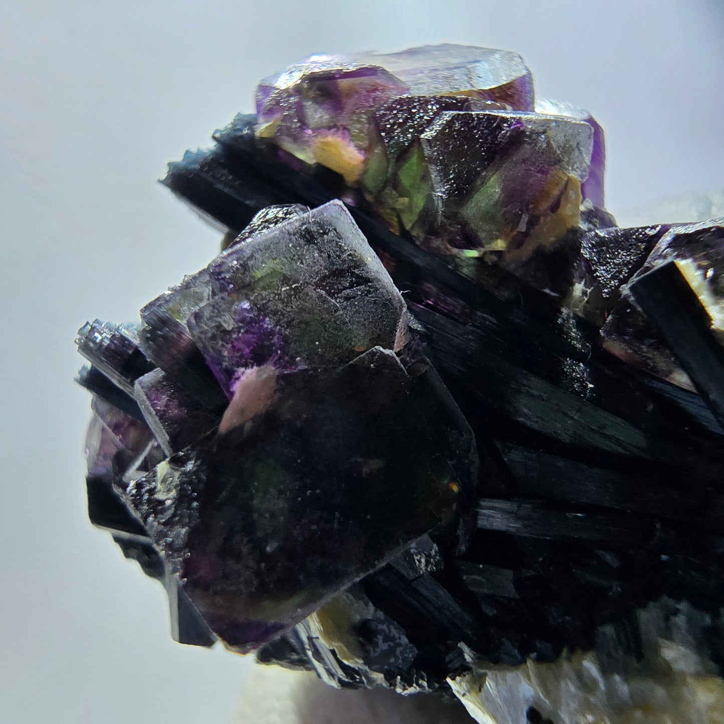 Bunte Phantom Fluorit Schörl Turmalin Hyalit Muskovit Erongo, Namibia 52*46*42mm