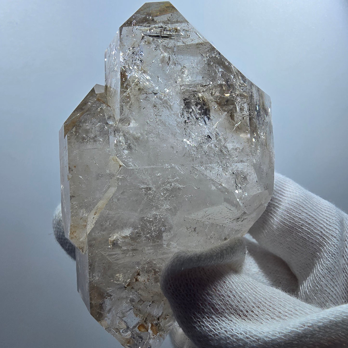 Sceptre DT Enhydro Squelette Quartz Fumé 1x Gobobos de Poche Bulle Valentine. Namibie 88 x 51 x 27 mm