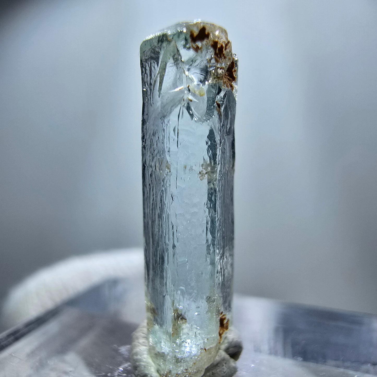 Cristal d'aigue-marine transparent X, bleu Erongo, Namibie 21*6*4mm