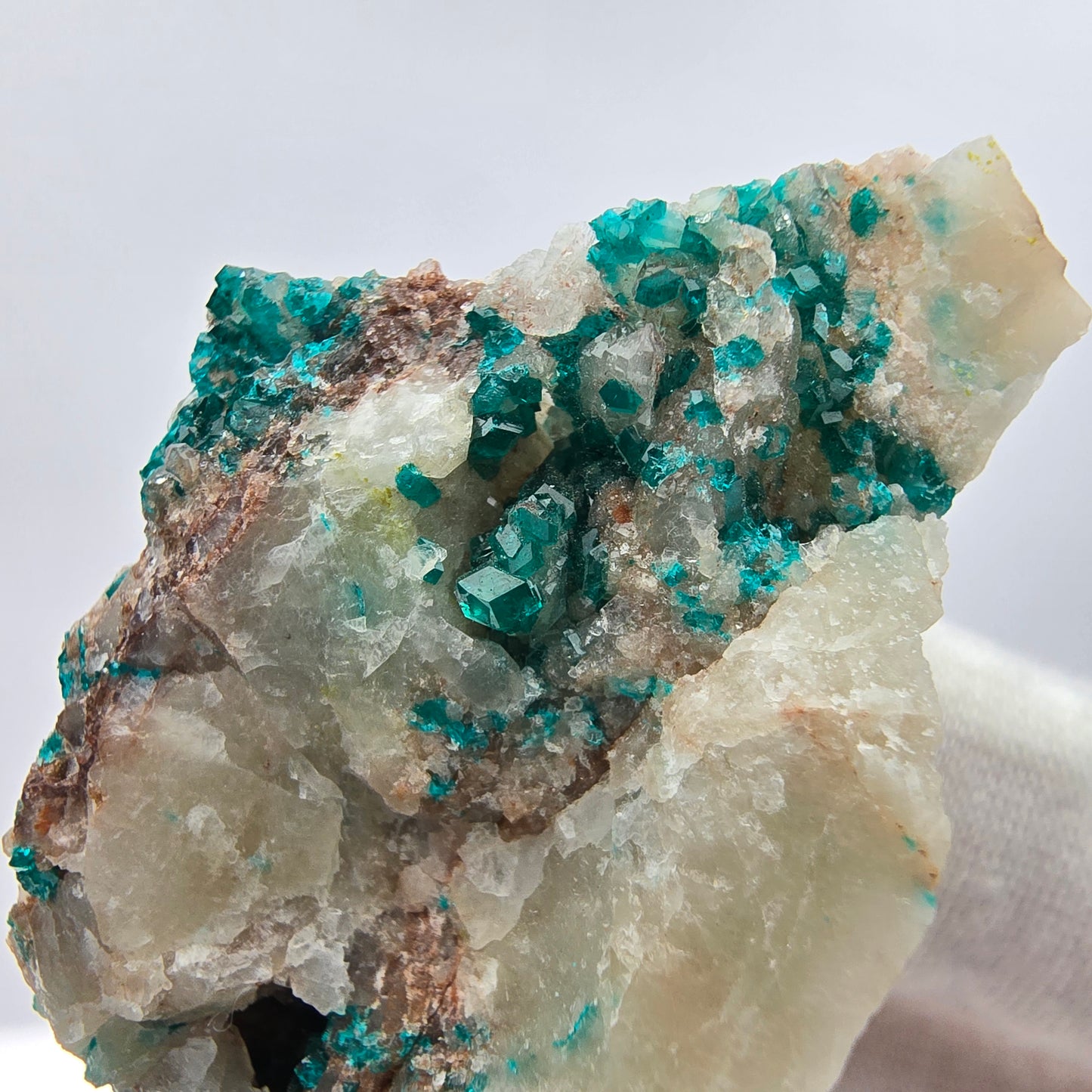 Seltene Dioptas auf Quarz Stufe Kaokoveld, Namibia 50*23*23mm Mineraliensammlung