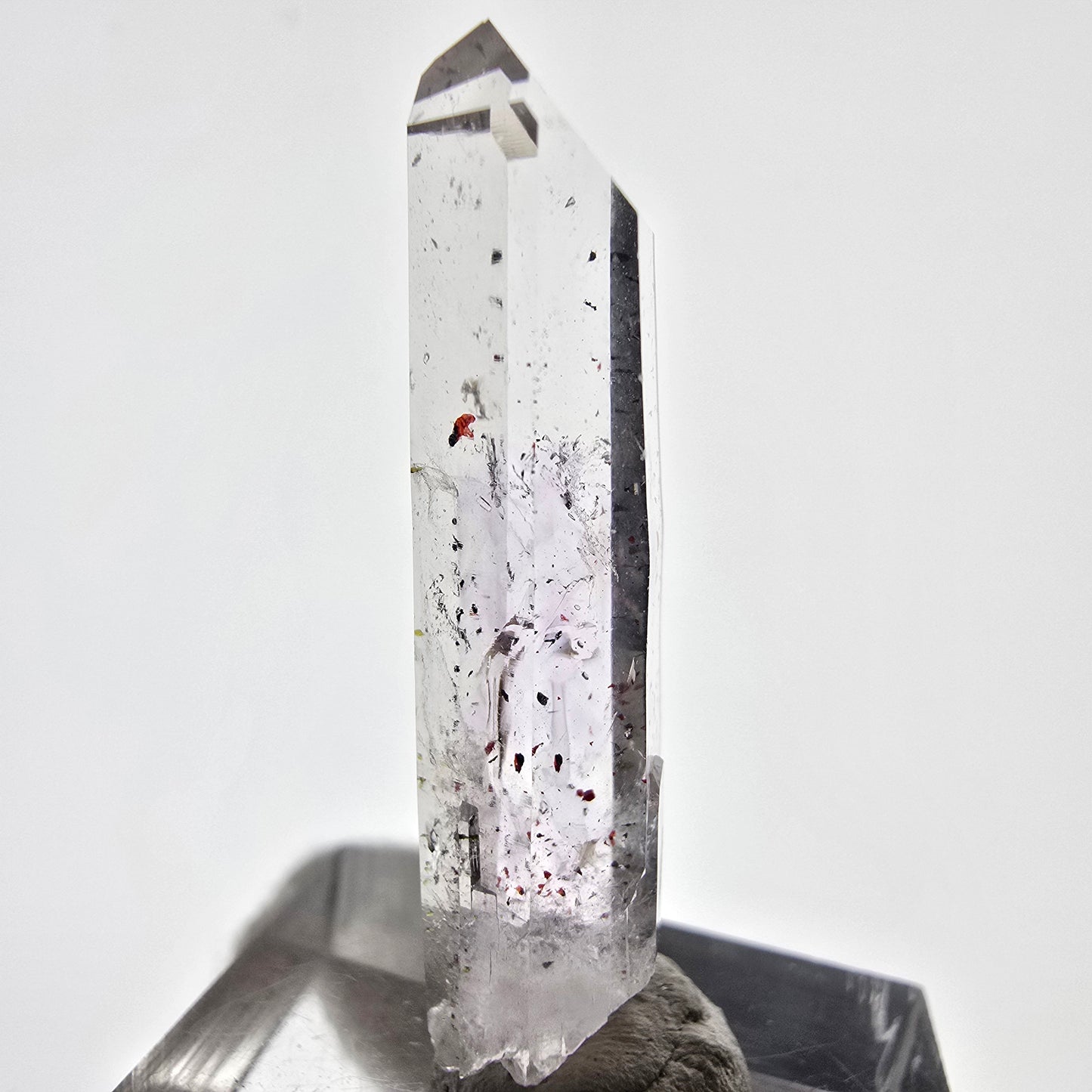 Quartz fumé Harlequin Phantom, mine Point Streep, Goboboseb, Namibie, 36 x 10 x 8 mm