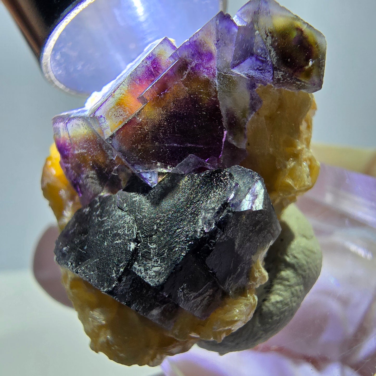 Cubes de fluorite fantôme colorés, spécimen de muscovite, Erongo, Namibie, 32 x 27 x 13 mm