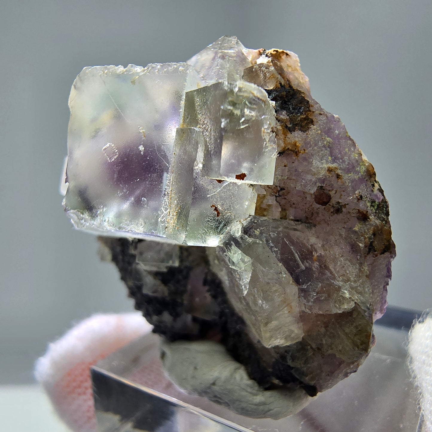 Seltene UV Phantom Fluorit Würfel Stufe lila grün Brandberg, Namibia 33*28*15mm