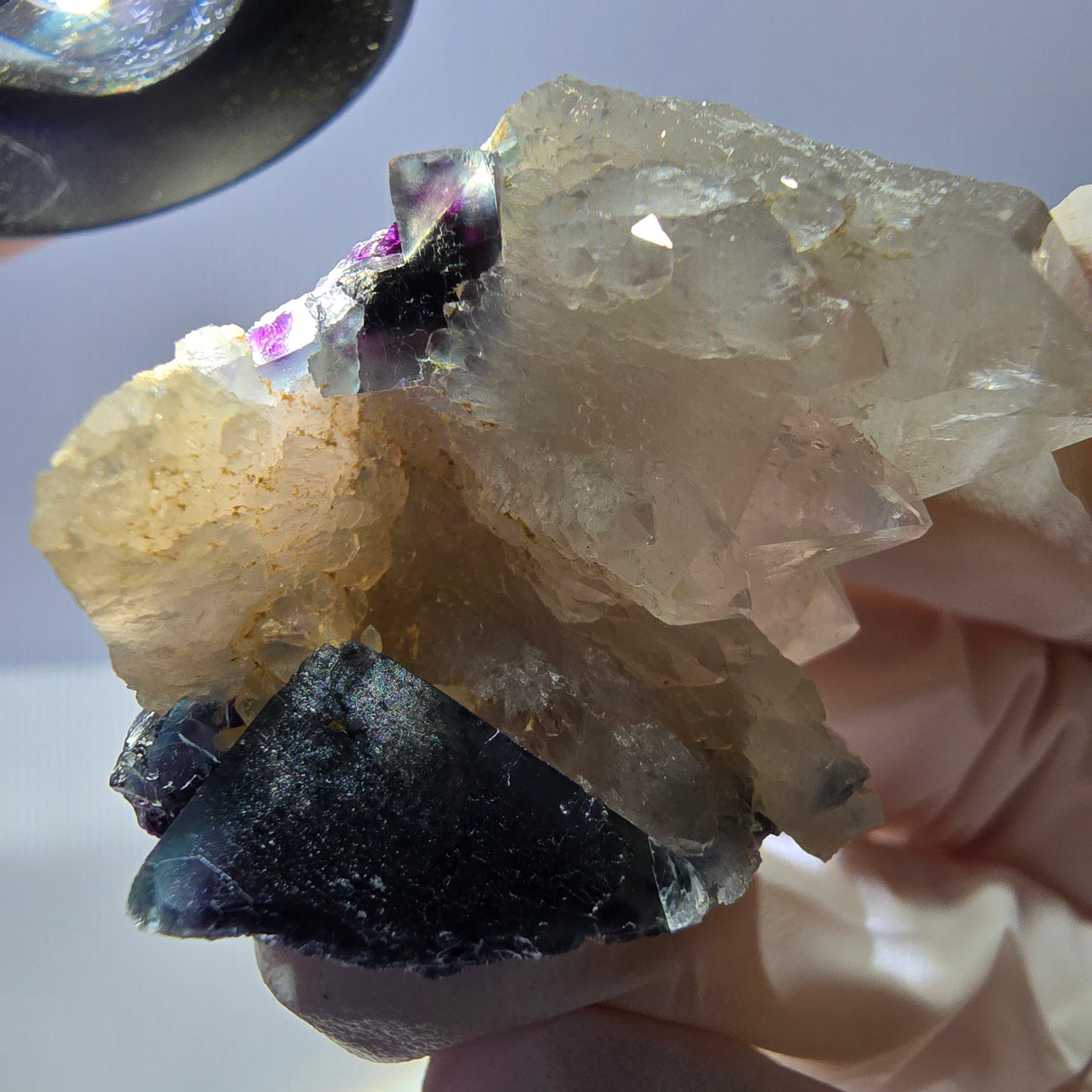 Rare cube de fluorite fantôme, spécimen de quartz bleu violet Okorusu Namibie 35 x 33 x 32 mm