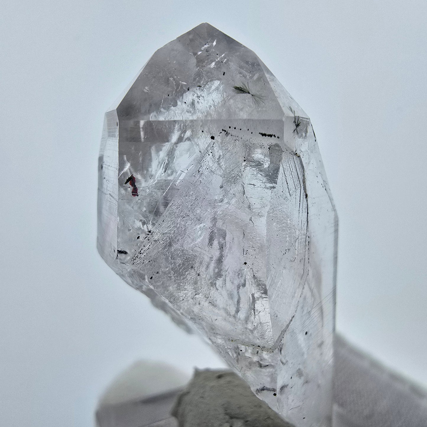 Harlekin Phantom Amethyst mit Epidot Streep Mine, Goboboseb, Namibia 46*22*20mm
