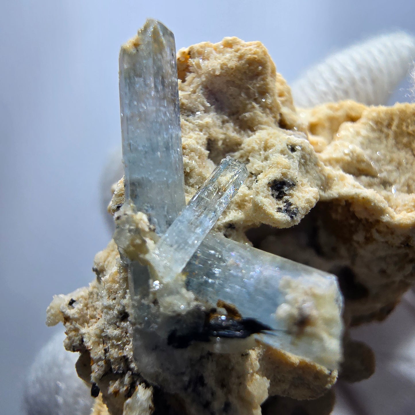 Seltene Aquamarin XX mit Orthoklas Stufe Erongo, Namibia 43*35*26mm