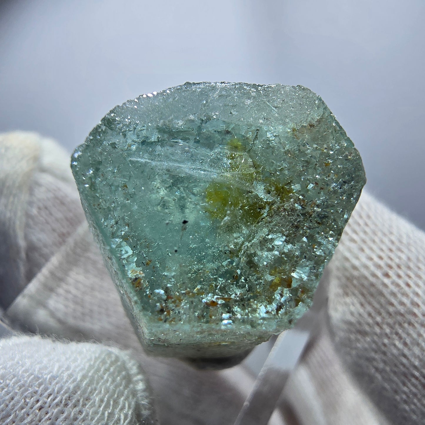 Seltener Aquamarin X mit Schörl Turmalin Erongo, Namibia 25*21*17mm