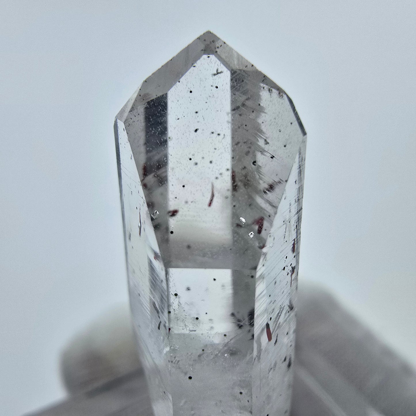 Klarer Harlekin Phantom Quarz Kristall Streep Mine, Goboboseb, Namibia 33*12*8mm