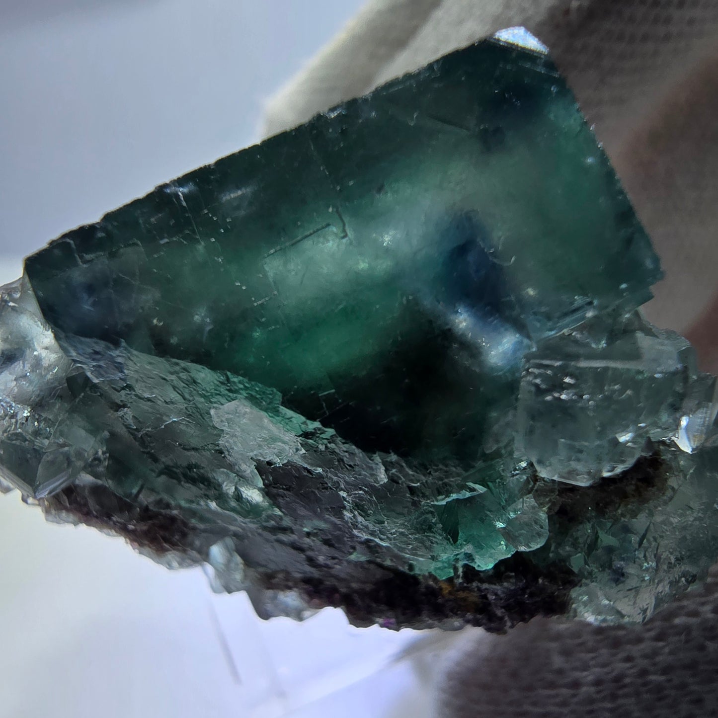 Klare Phantom Fluorit Würfel Quarz Stufe grün türkis Okorusu, Namibia 35*25*28mm