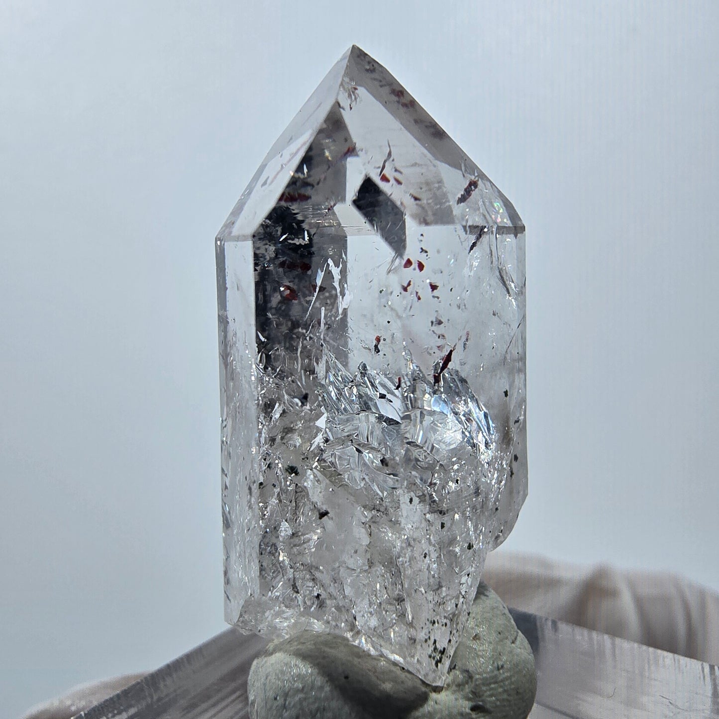 Quartz Harlequin Enhydro, Quartz Hématite Streep Mine, Goboboseb, Namibie 36 x 18 x 13 mm