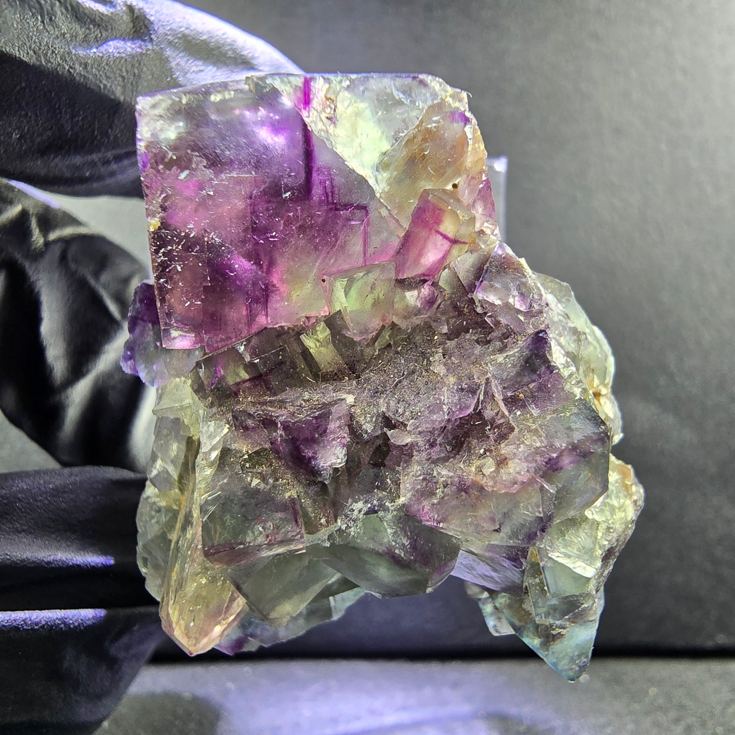 Seltene Zonare Phantom Fluorit XX Stufe lila grün 36*35*25mm Okorusu, Namibia