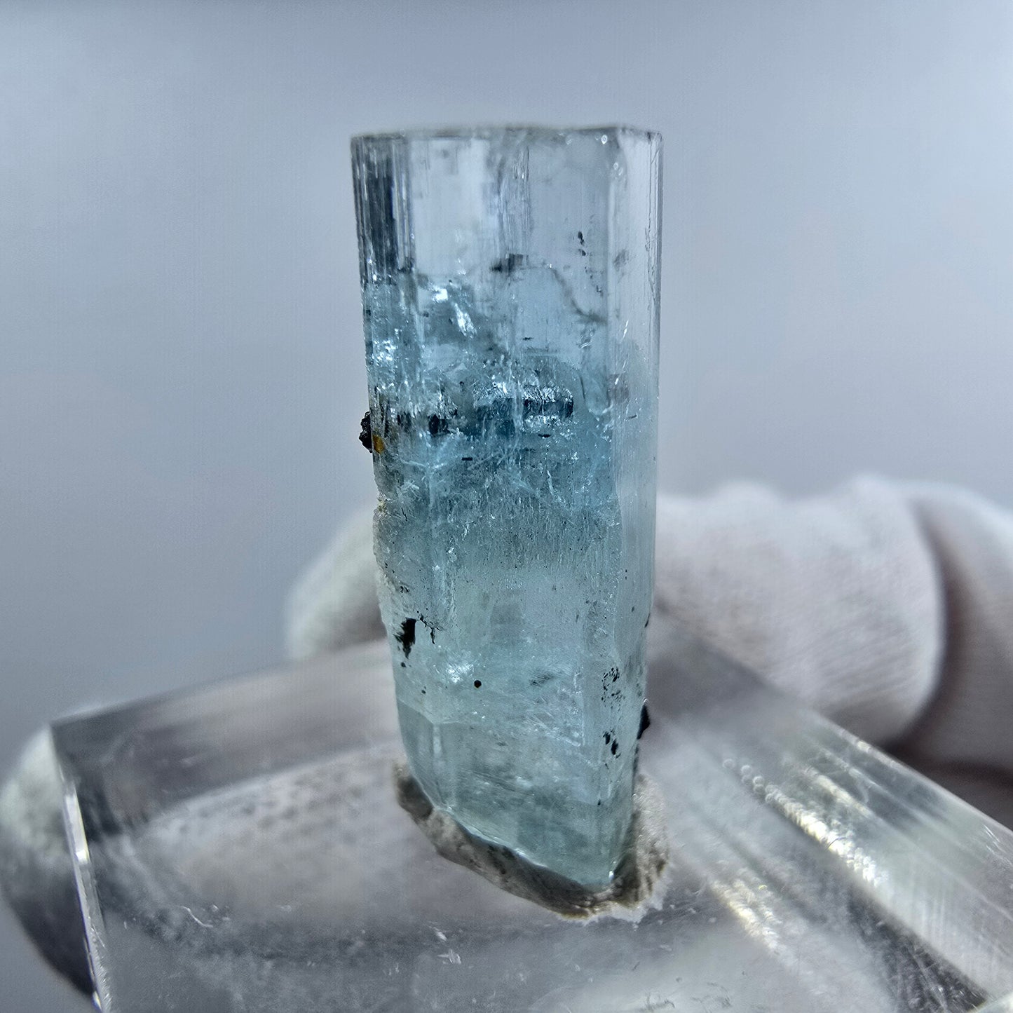 Aigue-marine de Setlene, tourmaline de Schörl, stade orthose Erongo, Namibie 23*8*7 mm